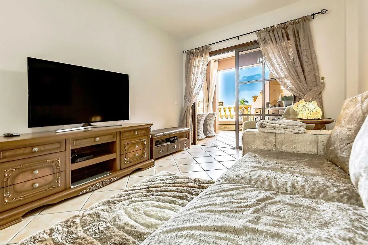 Apartment Elite Palace 아데제